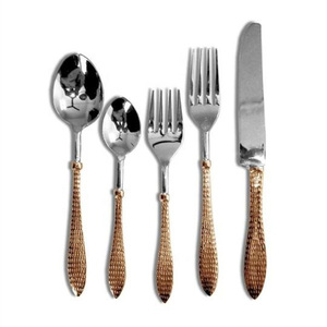 Ensemble de couverts d'hôtel cuillère en acier inoxydable polie en or ensemble d'ustensiles de restaurant couverts de mariage avec conception personnalisée - Product Image 6