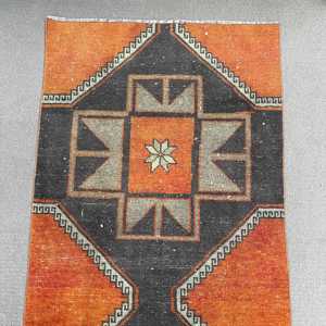 Tapis de 2,4 x 8,2 pieds, tapis turc vintage, tapis orange style sud-ouest - Product Image 4