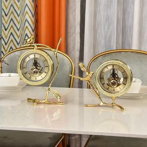 Horloge de table en métal à piles tendance, design écologique, fonctionnalités imperméables, chronométrage fiable pour le bureau et la maison - Product Image 4