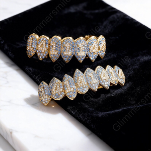กริลล์เพชรโมอิสซาไนต์แบบกำหนดเอง VVS ประดับเพชรเต็มตัว เงินแท้ 925 สไตล์ฮิปฮอปสุดหรู สำหรับผู้ชายและผู้หญิง - Product Image 3