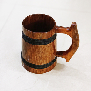 Tasse à bière en bois de mangue créative écologique Conception unique Poignée de tasse en bois naturel Cadeau de mariage haut Fabrication indienne originale - Product Image 5