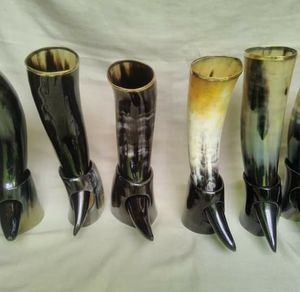 Gran cuerno vikingo para beber: sostiene casi una botella de vino completa. - Product Image 4