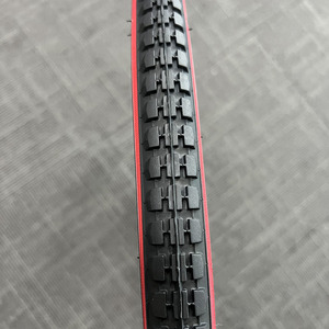 18x1,95 26x1,95 26x1,5 Neumáticos de <span class=keywords><strong>bicicleta</strong></span> Neumáticos BMX Neumáticos para sillas de ruedas con tira reflectante - Product Image 2