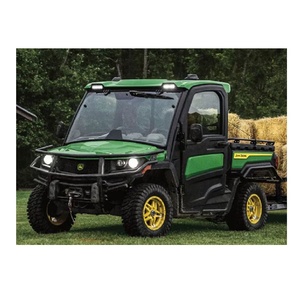 Vehículo utilitario John Deere RTV de calidad con caja de carga elevable, cabina de lujo con calefacción y parabrisas delantero incluido - Product Image 4