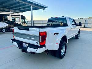 Buena Oferta para Ford F450 Limited 2021 - Product Image 3