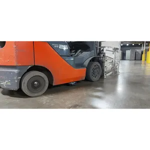 Balayeuse magnétique de chariot élévateur suspendu Vigilant - Product Image 5