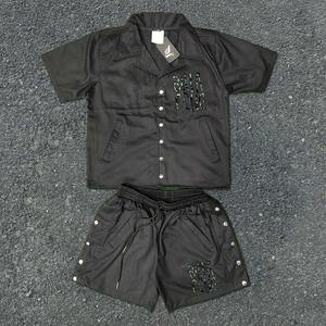 2025 logotipo personalizado ecológico transpirable patrón sólido chándal conjunto corto Unisex 2 piezas camiseta pantalones cortos con logotipo personalizable - Product Image 5