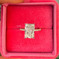 Elegante Diamante Radiante de 4 Quilates Cultivado en Laboratorio, Color F, Oro Sólido de 18K, Claridad VVS, Certificado IGI, Anillo de Compromiso Moderno para Mujer