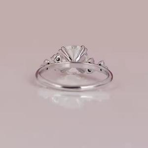 Anillo de compromiso de lujo para niñas, moissanita de oro sólido con diamantes y diamantes cultivados en laboratorio, anillo de diseño único personalizado para niñas - Product Image 3