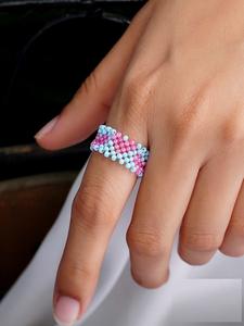 Fourniture en gros d'anneaux de perles faits à la main, couleurs et tailles personnalisables pour les femmes disponibles pour l'approvisionnement du World Wide Web - Product Image 3