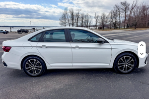 VOLKSWAGEN JETTA SPORT 2023 NEUVE D'OCCASION LHD/RHD - Product Image 2