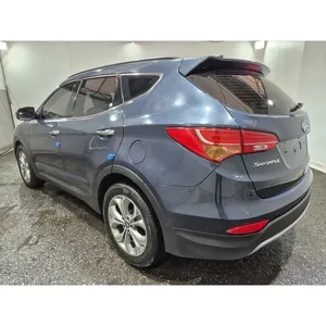 2015 para Hyundai Santa Fe con Volante a la Izquierda, Transmisión Automática y Neumáticos de Tamaño R18 - Product Image 3