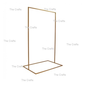 Maravilloso Soporte de Bienvenida de Diseño Exclusivo, Hecho a Mano en Metal Color Dorado, para Bodas y Decoración del Hogar - Product Image 4