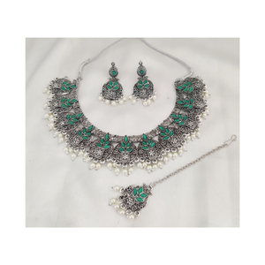 Conjunto de collar de moda con piedras y pendientes multicolores perfectos para celebraciones y reuniones étnicas y de fiesta - Product Image 1