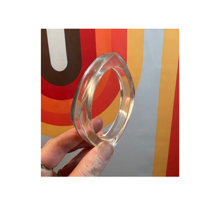 Ensemble de bagues bracelets en acrylique naturel Bijoux artisanaux faits à la main et couleur blanche pour la vente d'accessoires - Product Image 6