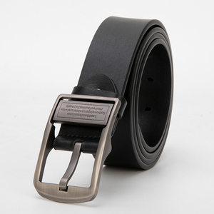 เข็มขัดหนังลำลองสำหรับผู้ชาย พร้อมหัวเข็มขัดโลหะผสมทรงสี่เหลี่ยมแบบกำหนดเอง พิมพ์ลายด้วยความร้อน - Product Image 4