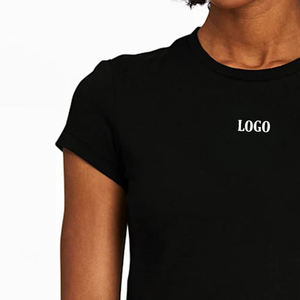 T-shirt pour femme, design confortable et extensible, essentiel pour l'été, vêtements durables de qualité supérieure, tissu en coton respirant, respectueux de l'environnement - Product Image 5