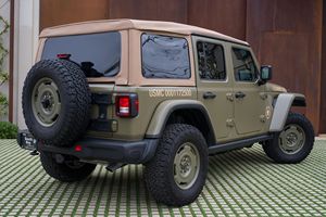 Jeep Wrangler Willys 41 4xe Edición Especial 2025 Usado en Excelentes Condiciones - Product Image 3