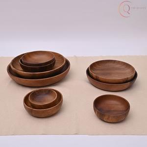 Bandeja de servir ecológica de madera hecha de madera duradera, diseño elegante para el hogar, cafeterías, hoteles y regalos. - Product Image 5