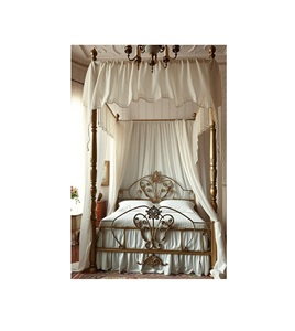 Cadre de lit en laiton robuste conçu pour une utilisation durable en mobilier de chambre à coucher avec un support solide et un look élégant - Product Image 1