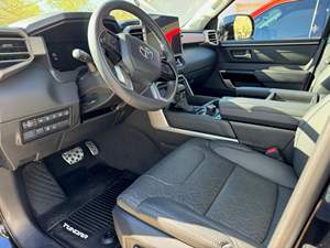 Toyota Tundra Limited 4x4 2023 en Perfecto Estado - Product Image 3