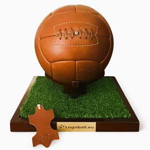 โลโก้ฟุตบอลย้อนยุคคลาสสิกแบบโบราณของจอฟรีย์ ทำจากหนังวัวแท้ 100% ระบายอากาศได้ดี ฐานไม้แบบวินเทจ พกพาสะดวกสำหรับการนำเสนอ - Product Image 1