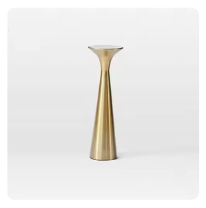 Mesa de centro de metal de lujo para decoración del hogar, duradera, hecha a mano, fácil montaje y limpieza - Product Image 4