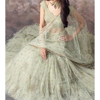 Robe de mariée moderne 2025 en dentelle, style A-line, broderie lourde, décoration en cristal, personnalisable, grandes tailles, col halter