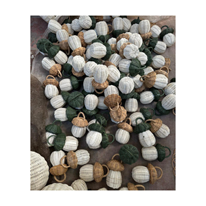 Accesorios hechos a mano, bolas de ratán de hoja de maíz de algas marinas tejidas naturales, juguetes masticables para decoración/Accesorios - Product Image 3