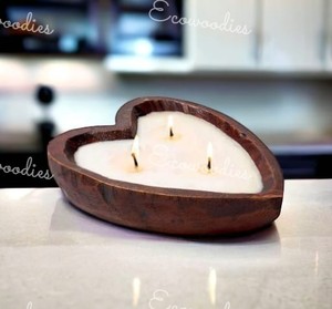 Bougies en bois parfumées en forme de coeur en bois naturel pour décoration de ferme Table basse pièce maîtresse Woodcrafts Product - Product Image 3