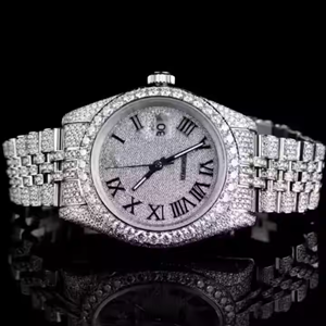 Haute Qualité Bling Entièrement Glacé VVS Moissanite Diamant Monochrome Montre-Bracelet Date Acier Inoxydable Quartz Verre Fournisseur Indien - Product Image 5