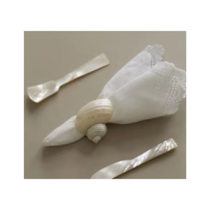 Anneau de serviette en coquillage véritable matériau de coquille fait à la main pour banquet de mariage et table à manger du Vietnam - Product Image 1