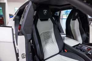 USADO 2024 para Vehículo con Tracción en las Cuatro Ruedas, Asientos de Cuero, Control de Clima Automático, Neumáticos R19, Volante a la Izquierda, Automático Inteligente, En Buen Estado - Product Image 4