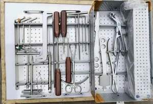 Placas de bloqueo ortopédicas veterinarias de calidad superior 20 piezas TPLO 2,7mm Manual de acero inoxidable derecho e izquierdo certificado CE - Product Image 3