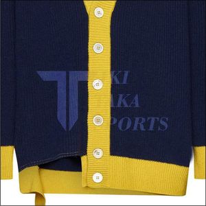 Cárdigan de punto con cuello en V universitario para mujer de tendencia con decoración de botones para la temporada de invierno - Product Image 3