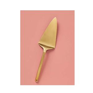 Cuillère à gâteau en métal de qualité supérieure avec un design élégant idéal pour servir des gâteaux pendant les fêtes et les cérémonies - Product Image 6