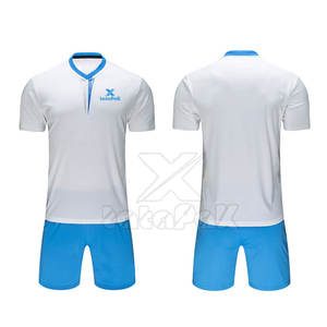 Conjunto de uniforme de fútbol profesional Uniforme de fútbol de tela de poliéster de secado rápido Precio directo de fábrica a la venta - Product Image 1
