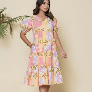 Mini vestido de línea A para mujer Urbane a la moda 100% algodón multicolor hasta la rodilla con técnicas bordadas para fiesta en primavera - Product Image 1