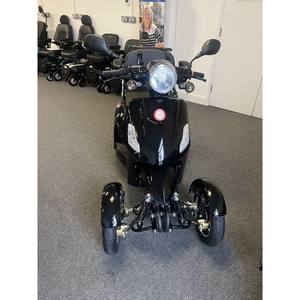 Scooter de Movilidad Todoterreno ZT4 Nuevo con Velocidad de hasta 8 mph y Alcance de 45 Millas para Suministros de Terapia de Rehabilitación - Product Image 1