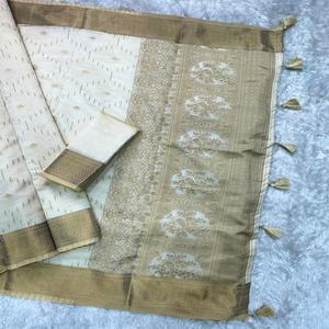 Sari en coton Khadi pour femme, tissage jacquard à fils contrastants, richement orné, avec pallu en latkan et butta Zari de créateur, en stock - Product Image 1