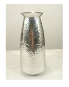 Florero de metal martillado para decoración del hogar lado central - Product Image 3