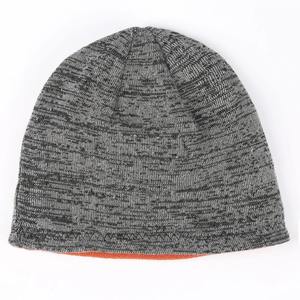 Gorro de punto Y2K de invierno para hombres y mujeres de alta calidad, Parche de logotipo personalizado, etiqueta tejida, punto plano para escena informal - Product Image 3