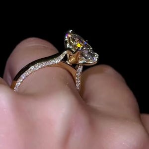 Anillo de compromiso con circonita cúbica de corte ovalado de 11x9 mm, banda con incrustaciones de diamantes, engaste de flores, chapado en oro rosa - Product Image 2