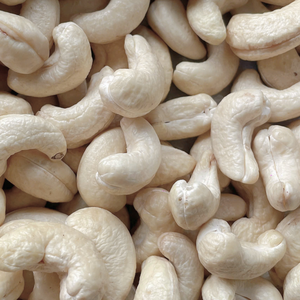 Fournisseur vietnamien de confiance Noix de cajou Noix de cajou biologiques Noix de cajou brutes Exportées vers Dubaï, l'UE, le Moyen-Orient - Product Image 1