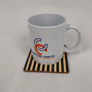 ชุดจานรองแก้วไม้วอลนัทลายเรซิ่นสไตล์โมเดิร์น 4 ชิ้น หนา 4 มม. เป็นมิตรกับสิ่งแวดล้อม ขนาดสั่งทำได้ งานแฮนด์เมด แผ่นรอง แผ่นรองแก้ว งานฝีมือ อินเดีย - Product Image 1