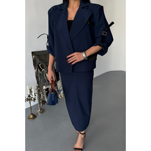 Ensemble veste courte et jupe bleu marine pour femme - Product Image 5
