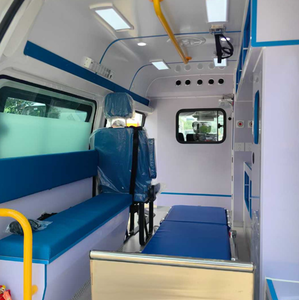 Nouvelle ambulance à conduite à droite G7 à toit surélevé, transmission automatique, longueur 3-8m, EURO 5 - Product Image 3