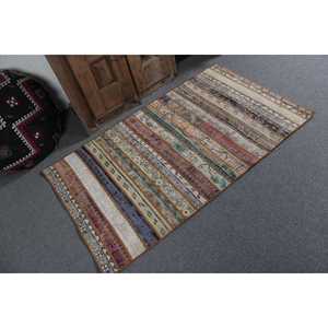 Alfombra Turca de Lana de 3x5.1 pies, Ecológica, Vintage, con Diseño de Parches Azules y Rojos, con Base de Látex - Product Image 1