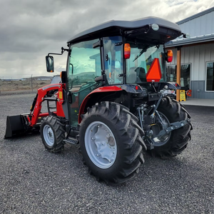 Tractor compacto Massey Ferguson 1835M FL2611 y una cuchara para cargadora compacta de 72 pulgadas en venta - Product Image 5