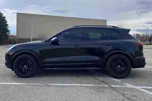 2024 GTS 400Ps เครื่องยนต์เบนซินแบบดูดอากาศธรรมชาติ ขับเคลื่อนสี่ล้อ แพ็คเกจพรีเมียม พลัส เกียร์อัตโนมัติ เบาะหนัง ล้อแม็ก R18 ยูโร 4 หลังคาซันรูฟแบบพาโนรามา - Product Image 6